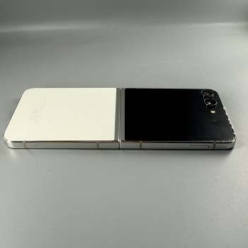 Samsung Galaxy Z Flip5 /256GB/