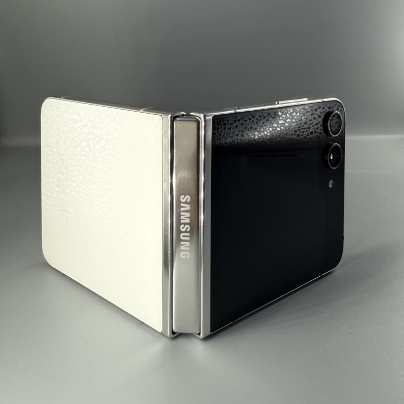 Samsung Galaxy Z Flip5 /256GB/