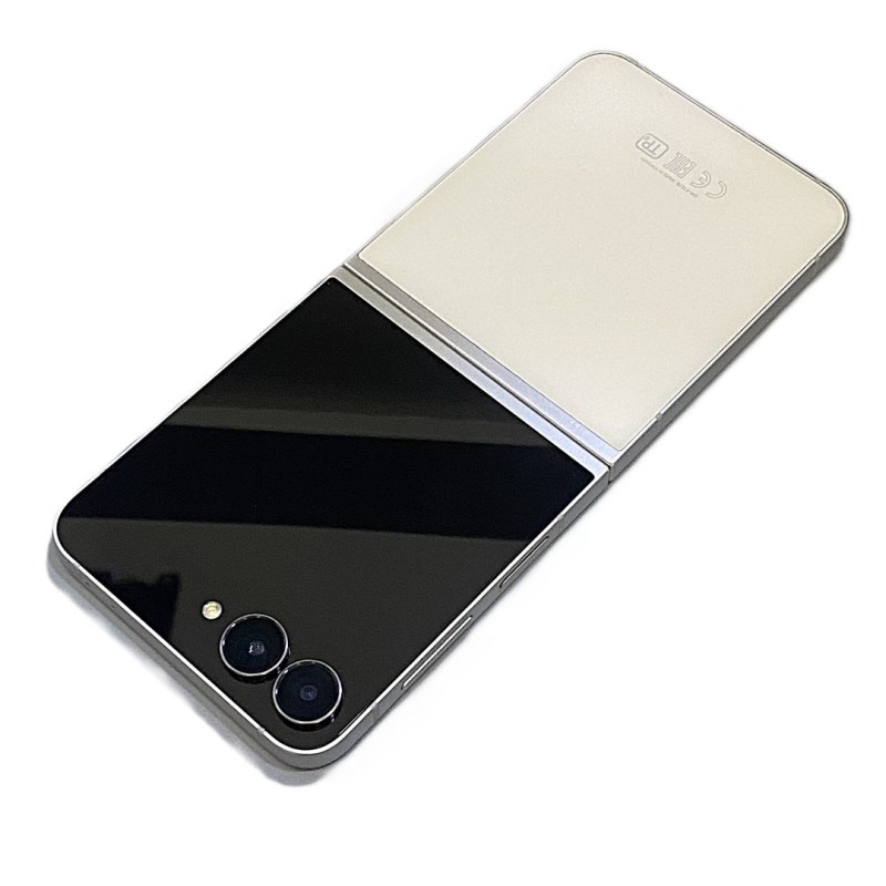 Samsung Galaxy Z Flip7 FE /256GB/-